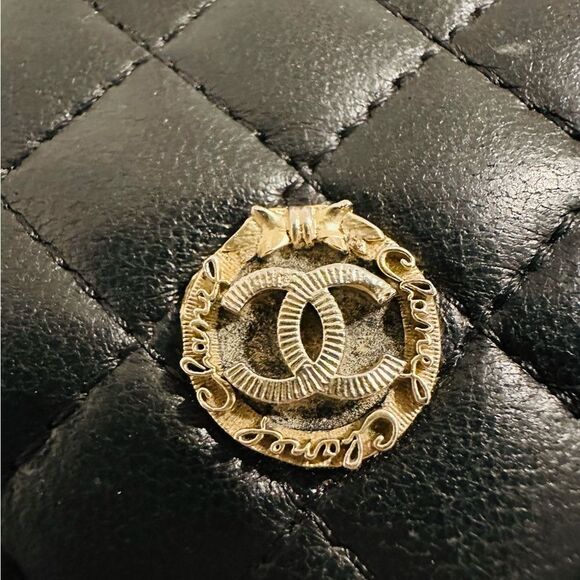 CHANEL Black Quilted Wallet with Gold Accent - Picture 2 of 14
